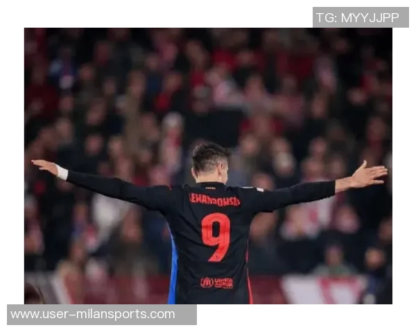 莱万年薪超2000万欧愿降薪留巴萨展现忠诚态度